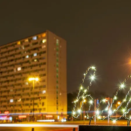 Kwadrat Apartment *
